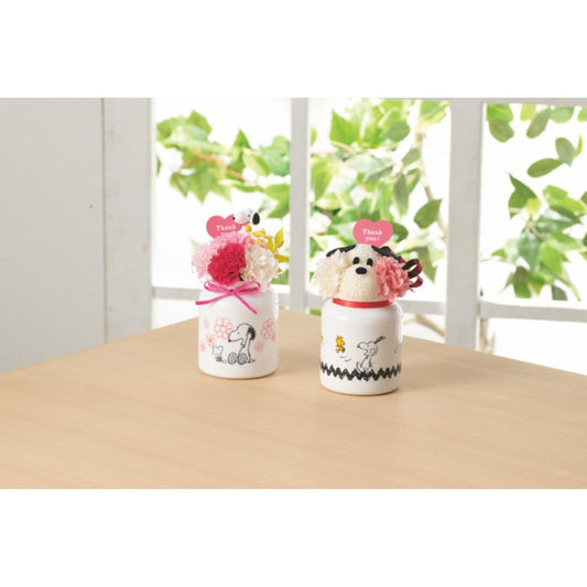 【母の日専用】お花スヌーピーZigzag Thank you(プリザーブドフラワー)商品のお届け期間:5.6(水)~5.10(日)。5月6日以降のご注文は「遅れてごめんね」対応となります。